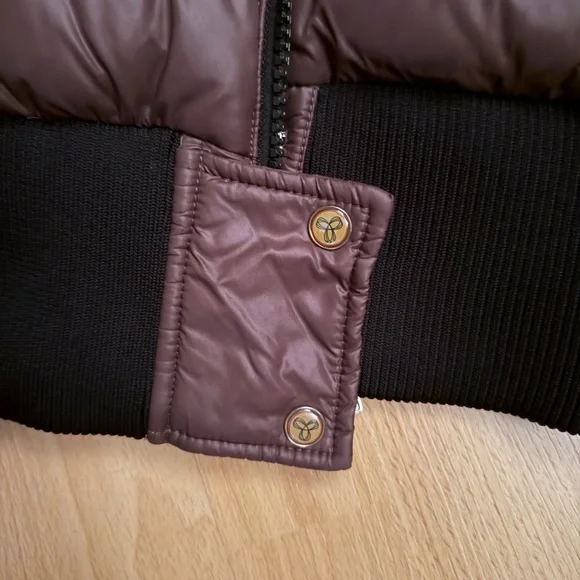 TNA Puffer Jacket - Picture 6 of 6